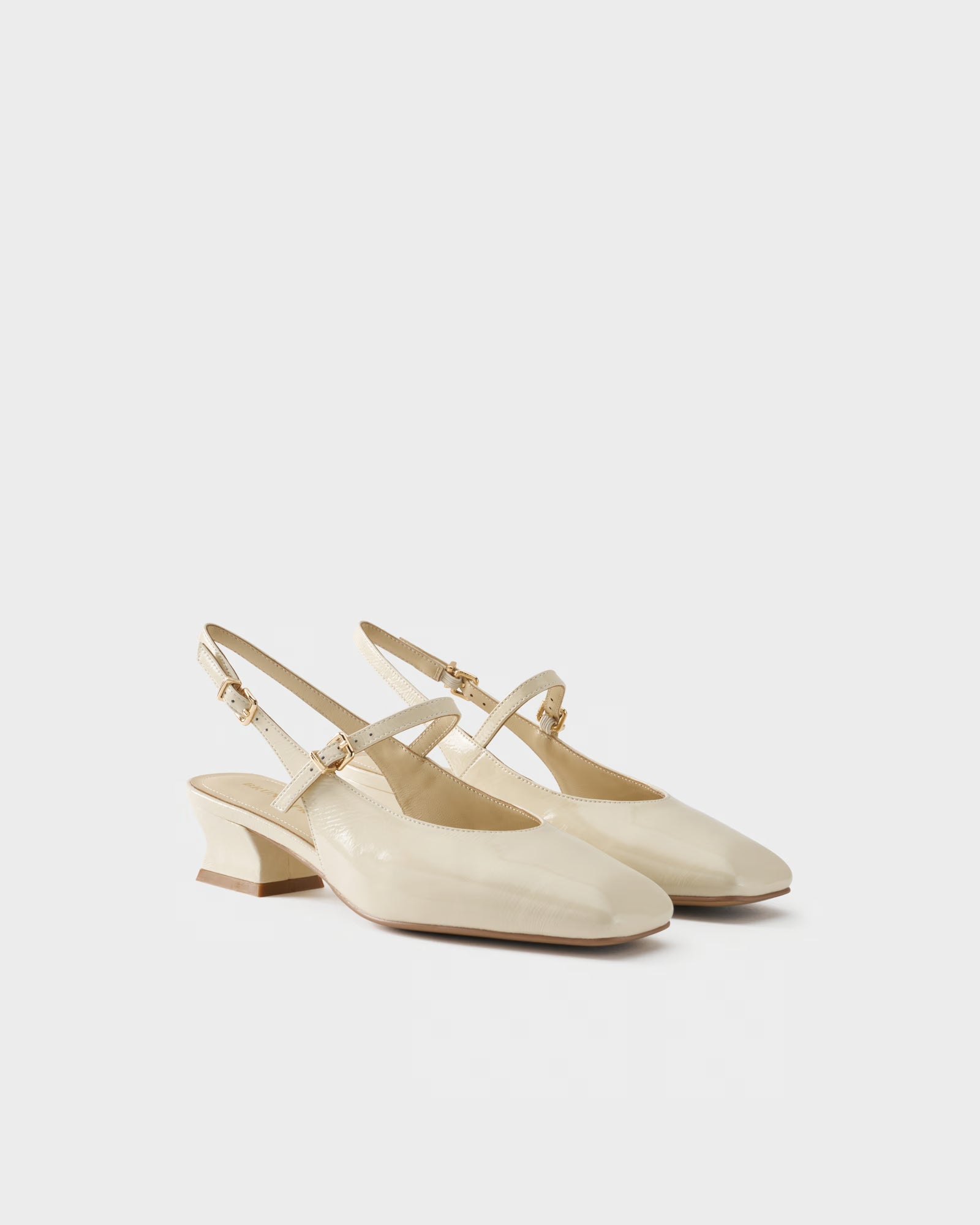 Square-toe slingback pump in patent leather