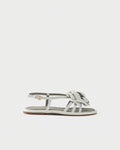 Sandalo flat in vernice con applicazione floreale