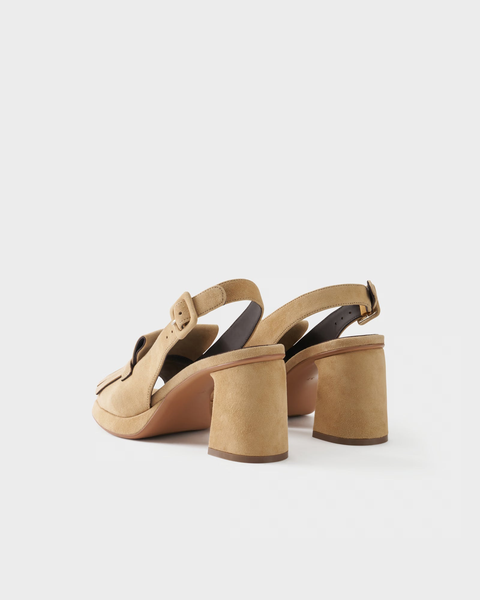 Sandalo slingback in pelle scamosciata con frange