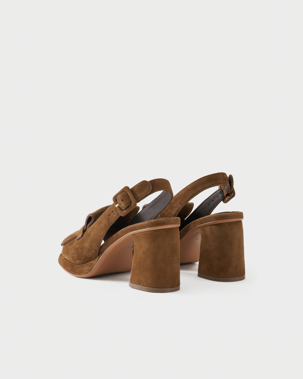 Suede slingback sandal with fringes