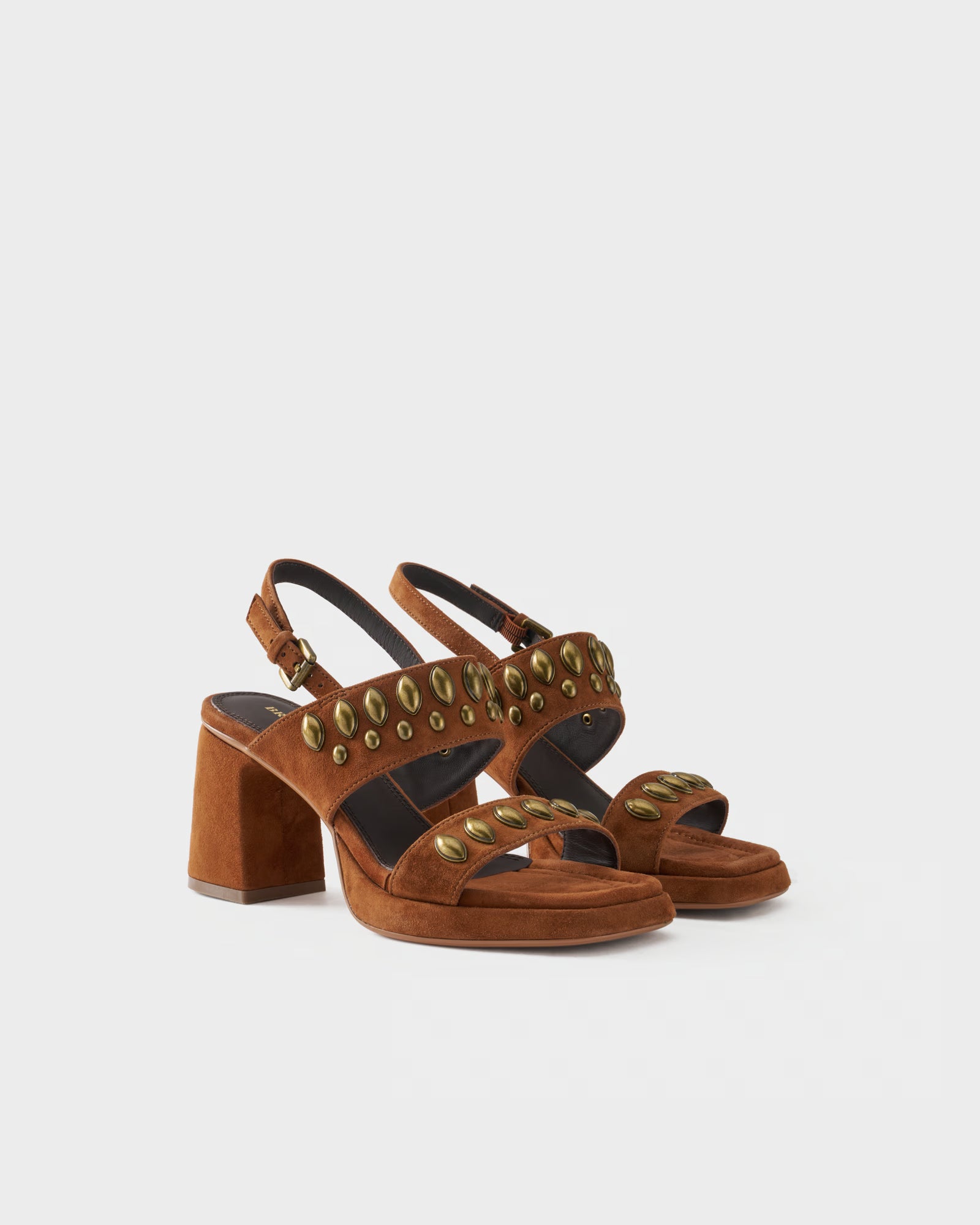 Sandalo slingback in pelle scamosciata con borchie