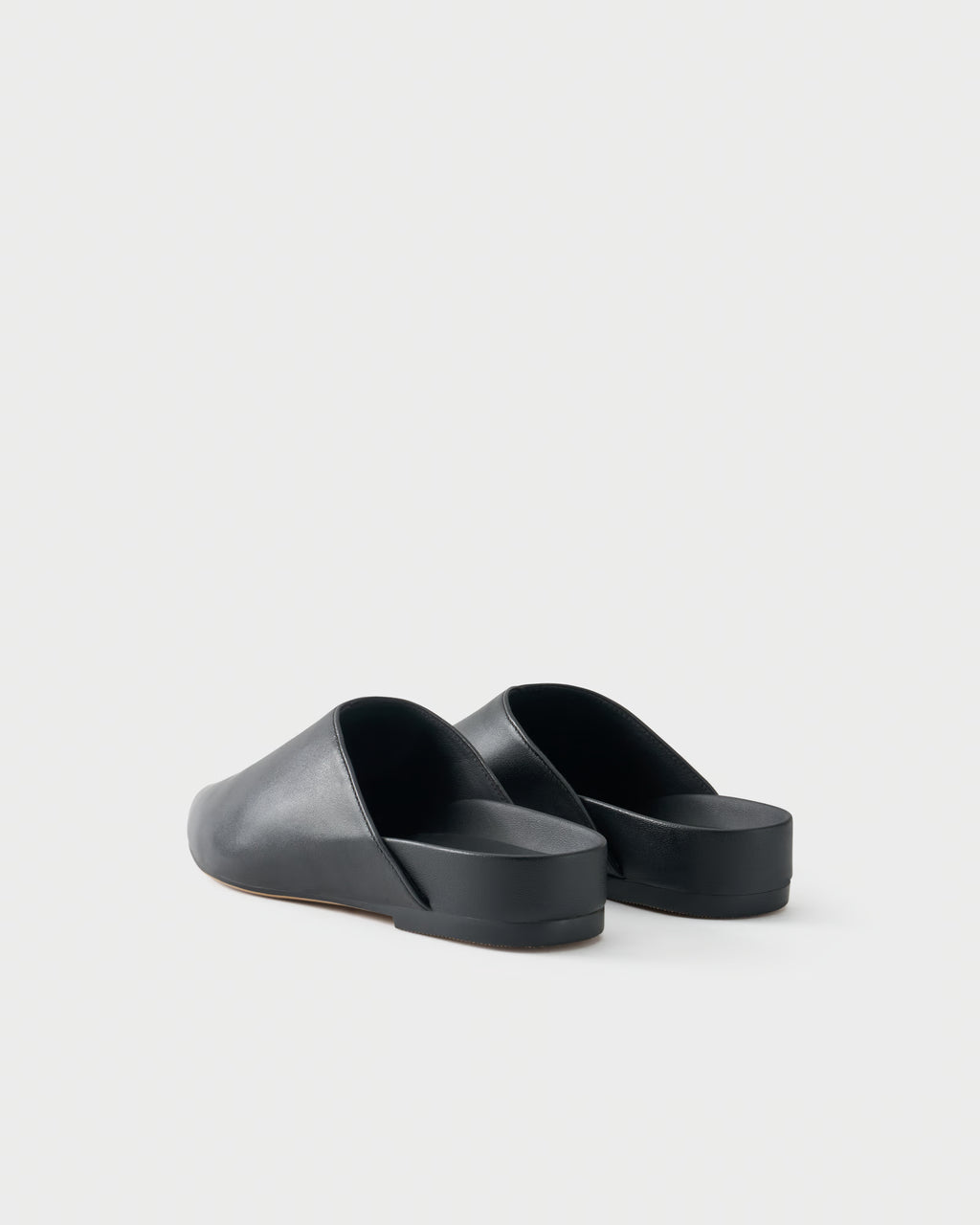 Flat mule in nappa leather