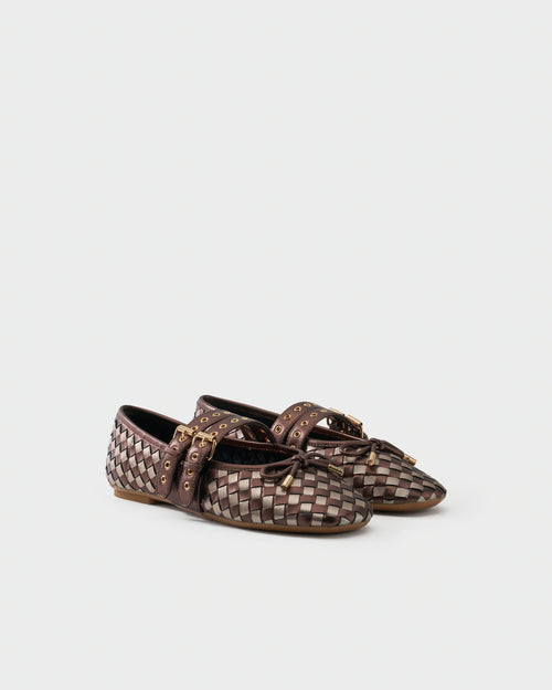 Ballerina in pelle laminata intrecciata a dama