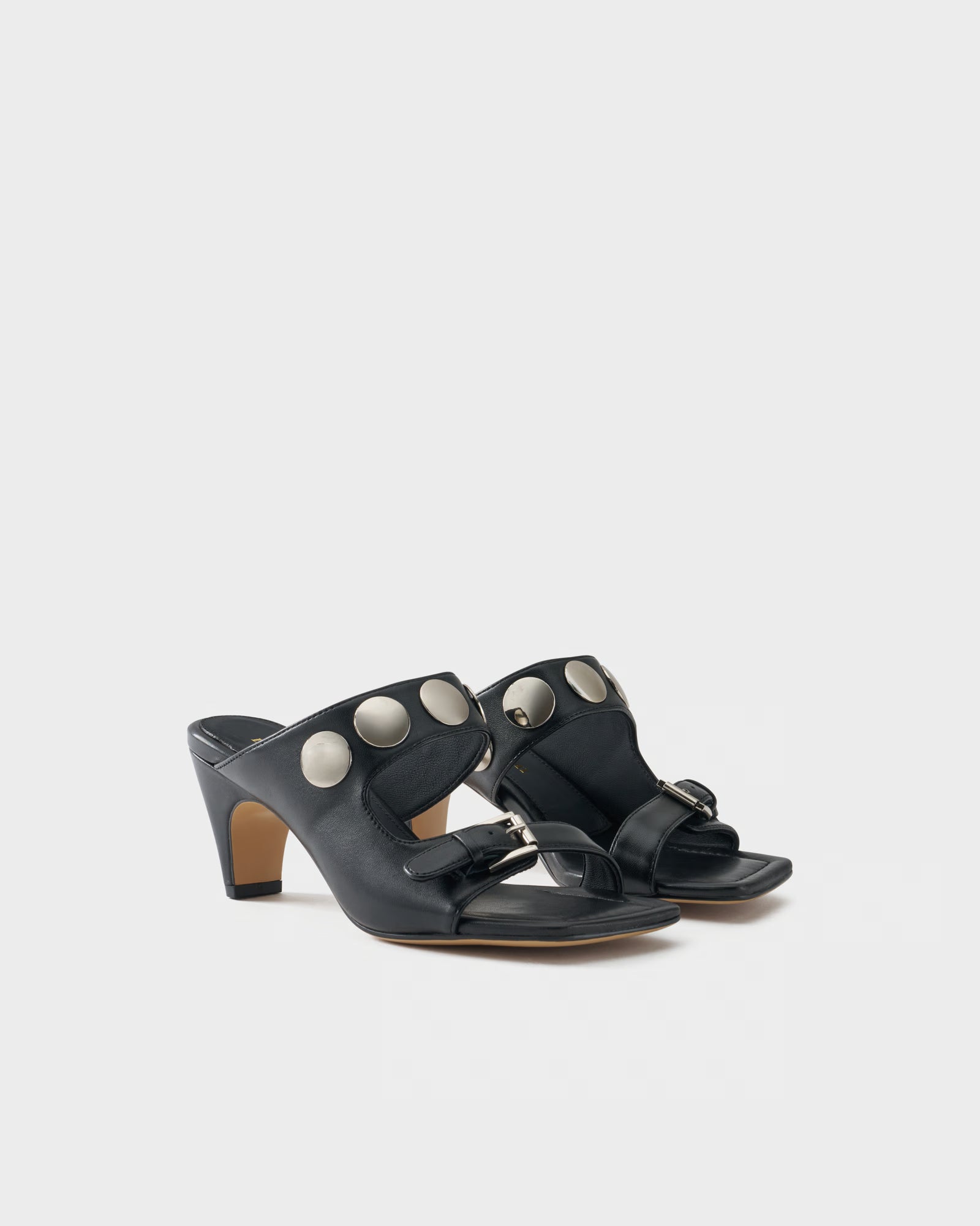 Sabot in nappa con borchie