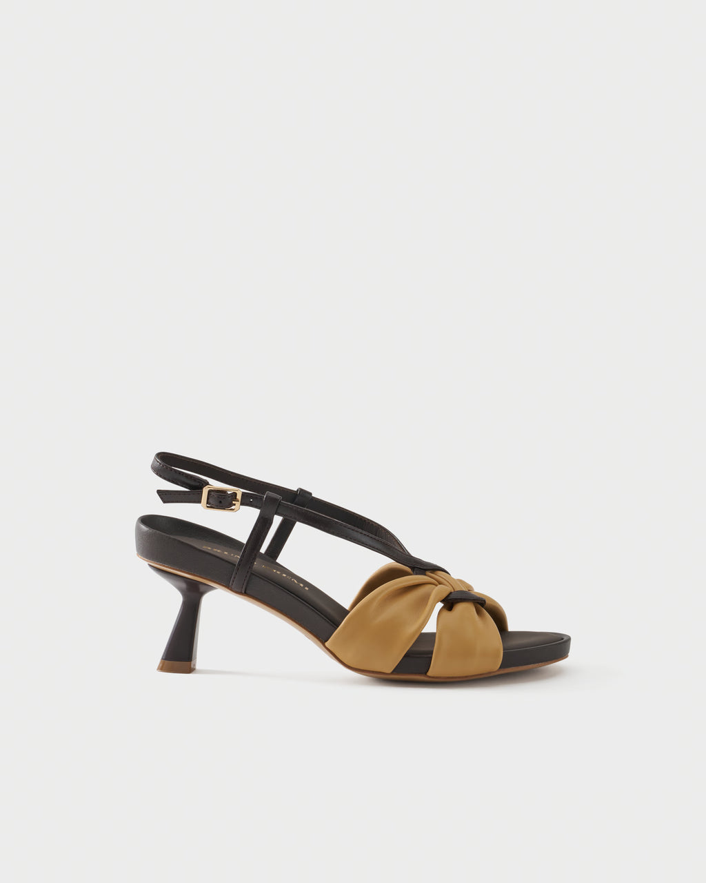 Sandalo slingback in nappa bicolore con fascia annodata
