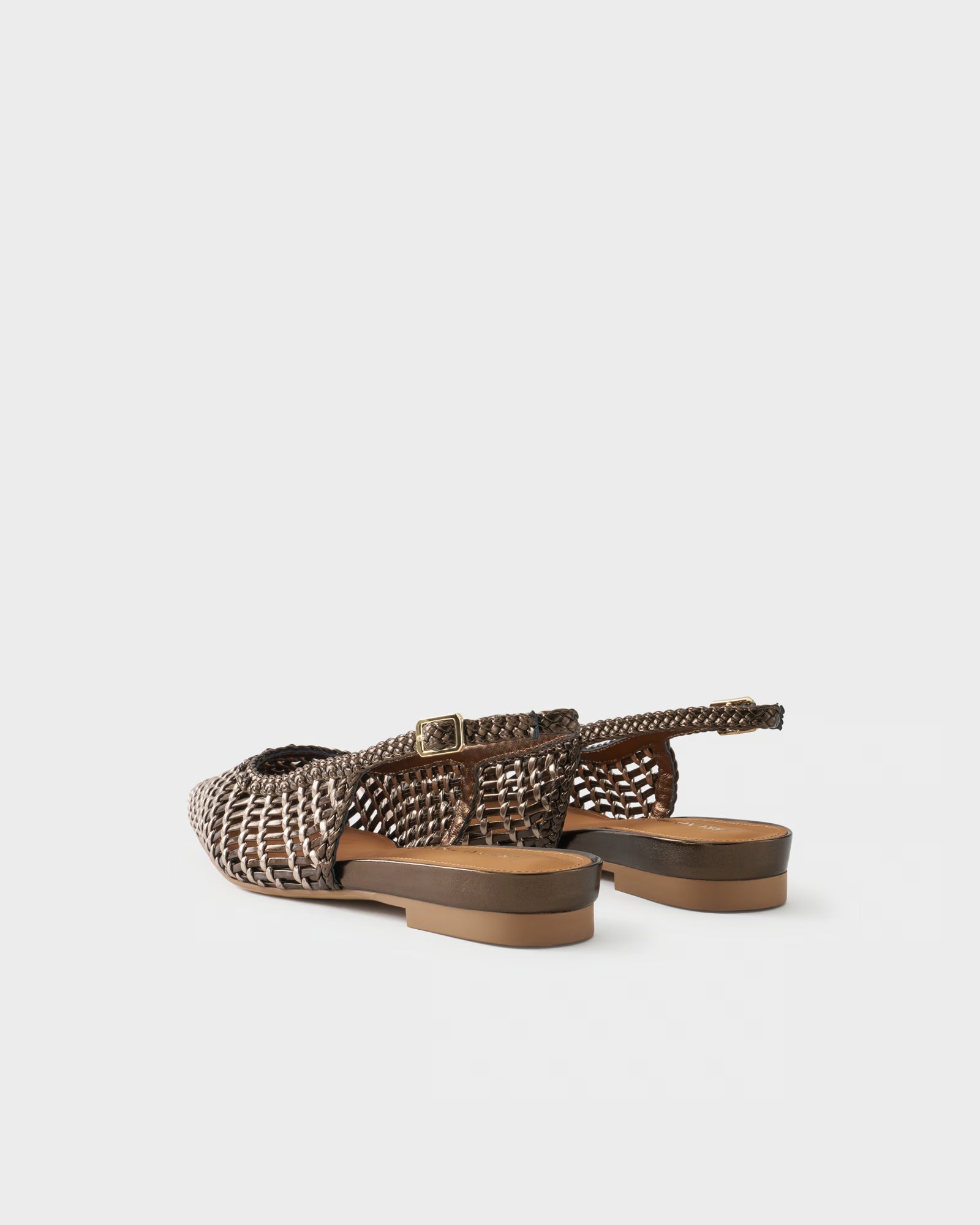 Pointed-toe slingback ballerina with laminated woven upper