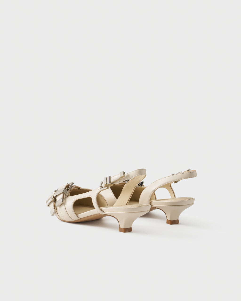 Décolleté slingback in nappa