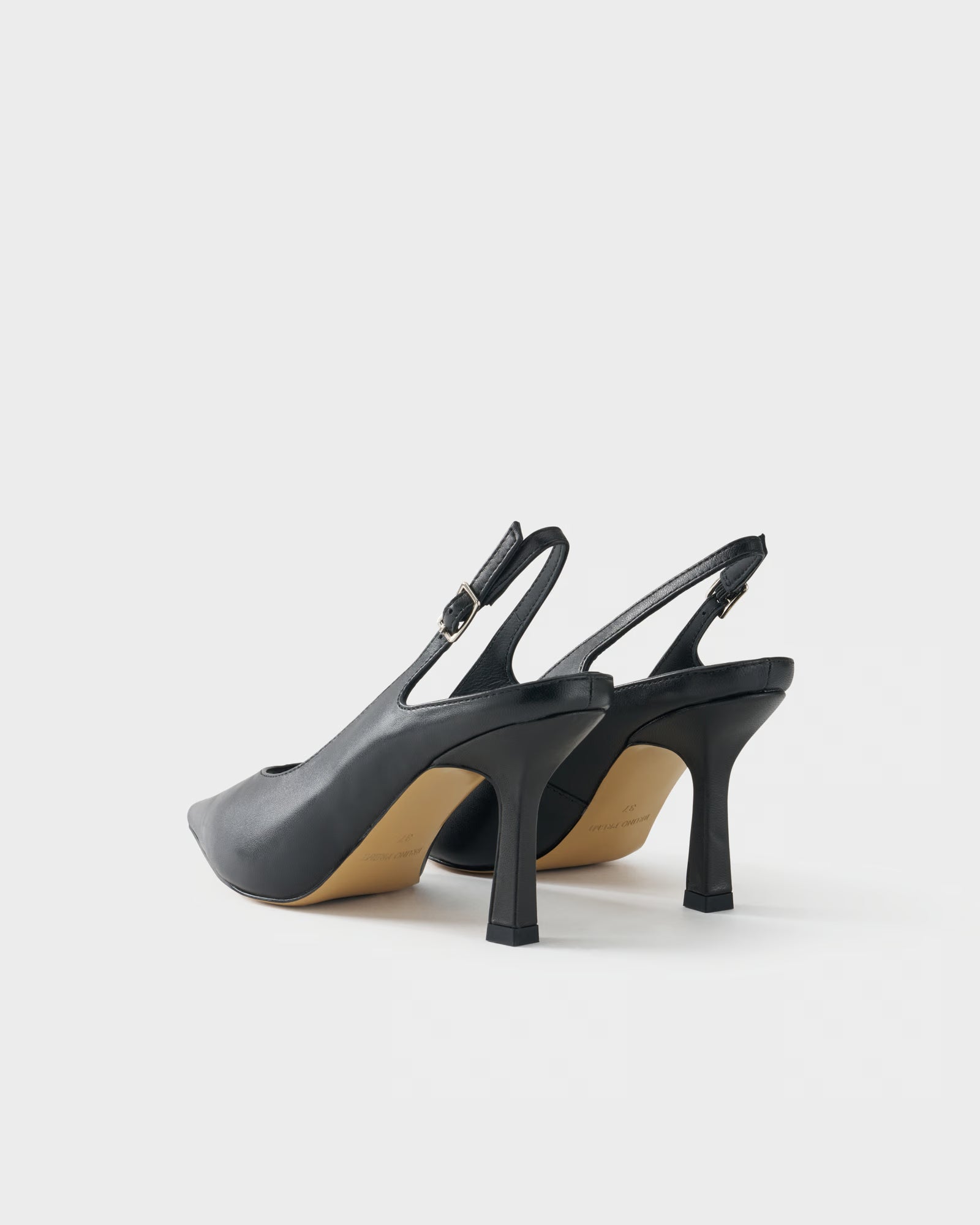 Slingback pump in nappa leather