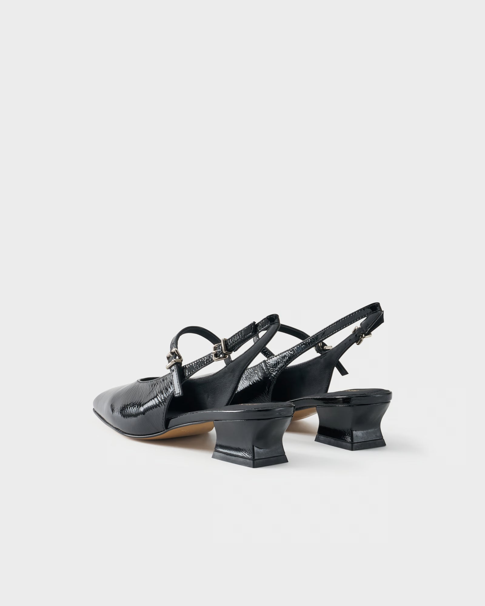 Décolleté slingback a punta quadrata in pelle lucida