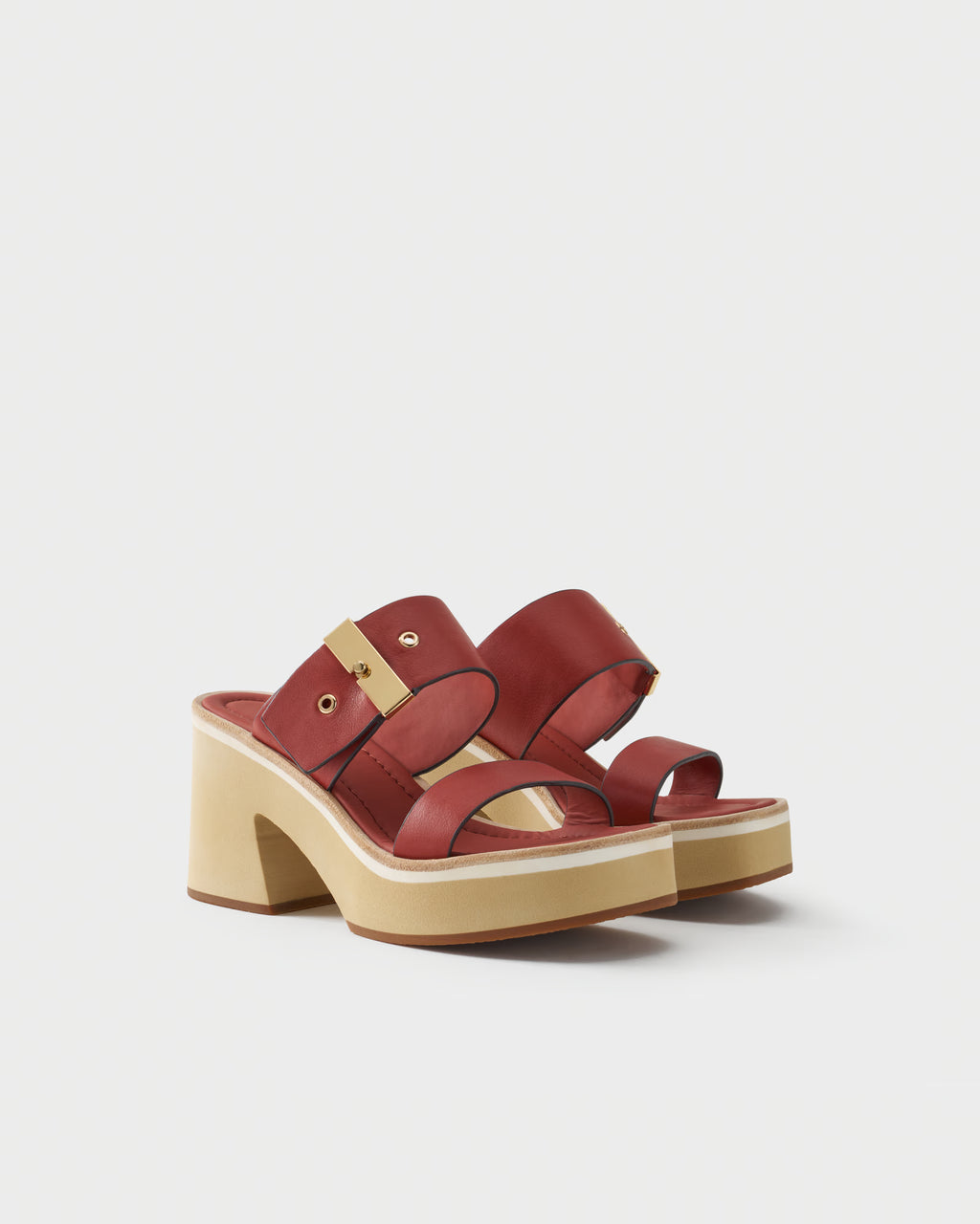 Mule in leather with maxi buckle