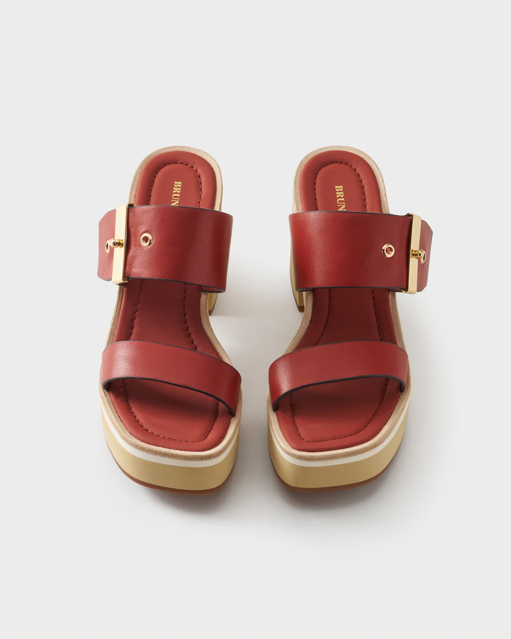 Mule in leather with maxi buckle