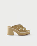 Mule in leather with cut-out straps