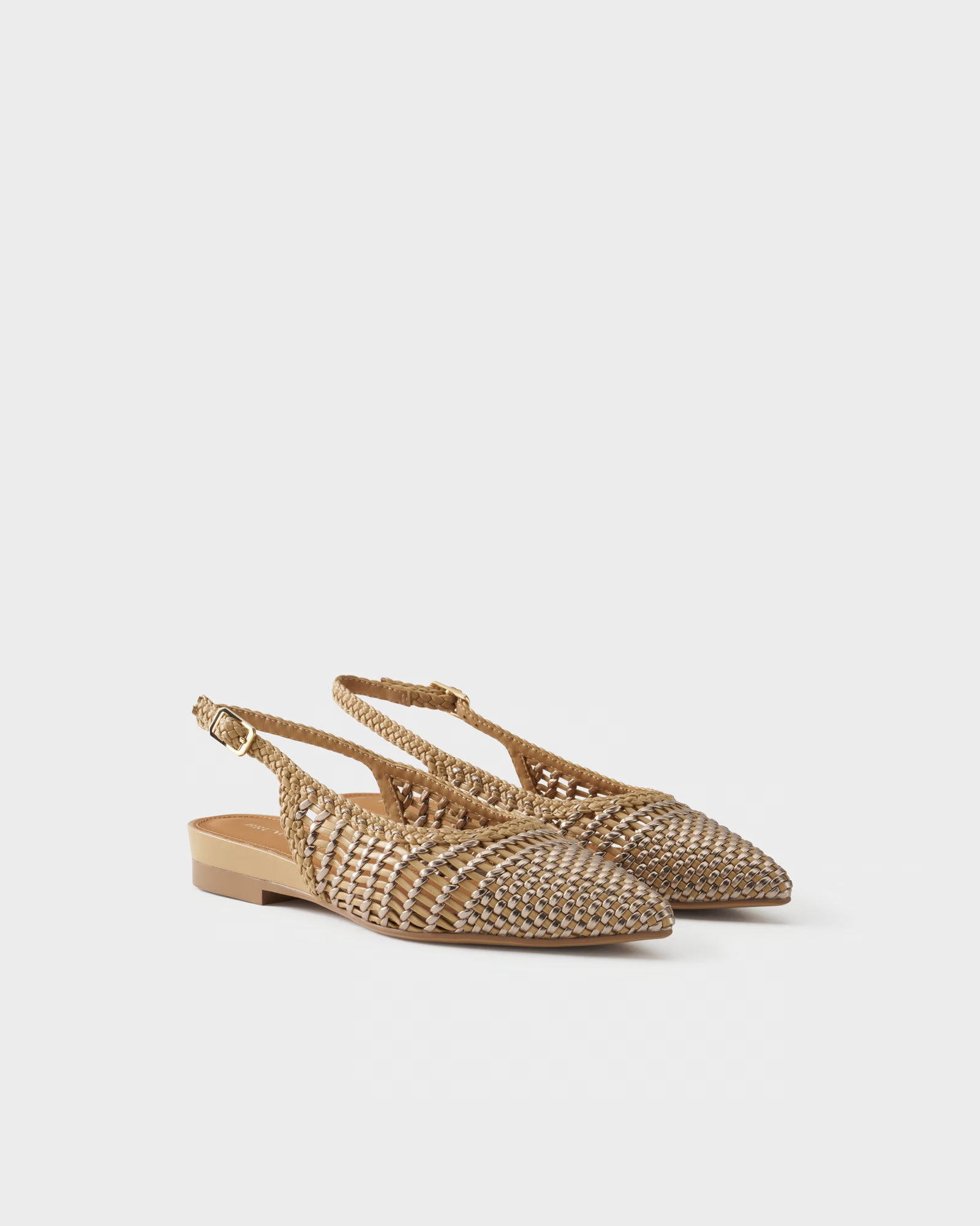 Ballerina slingback a punta con tomaia intrecciata laminata