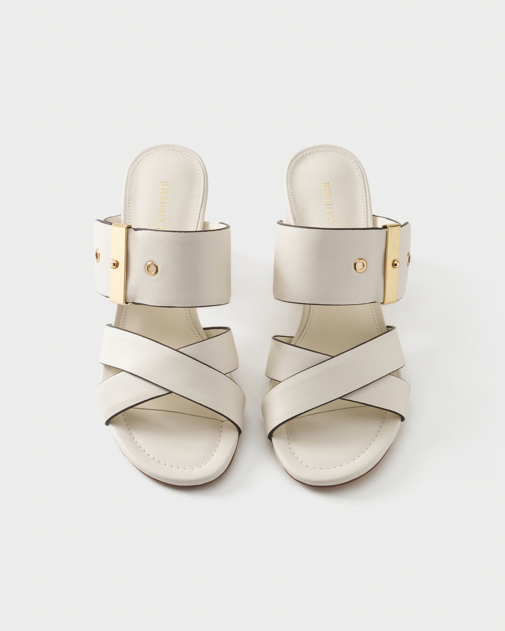 Heeled mule in leather