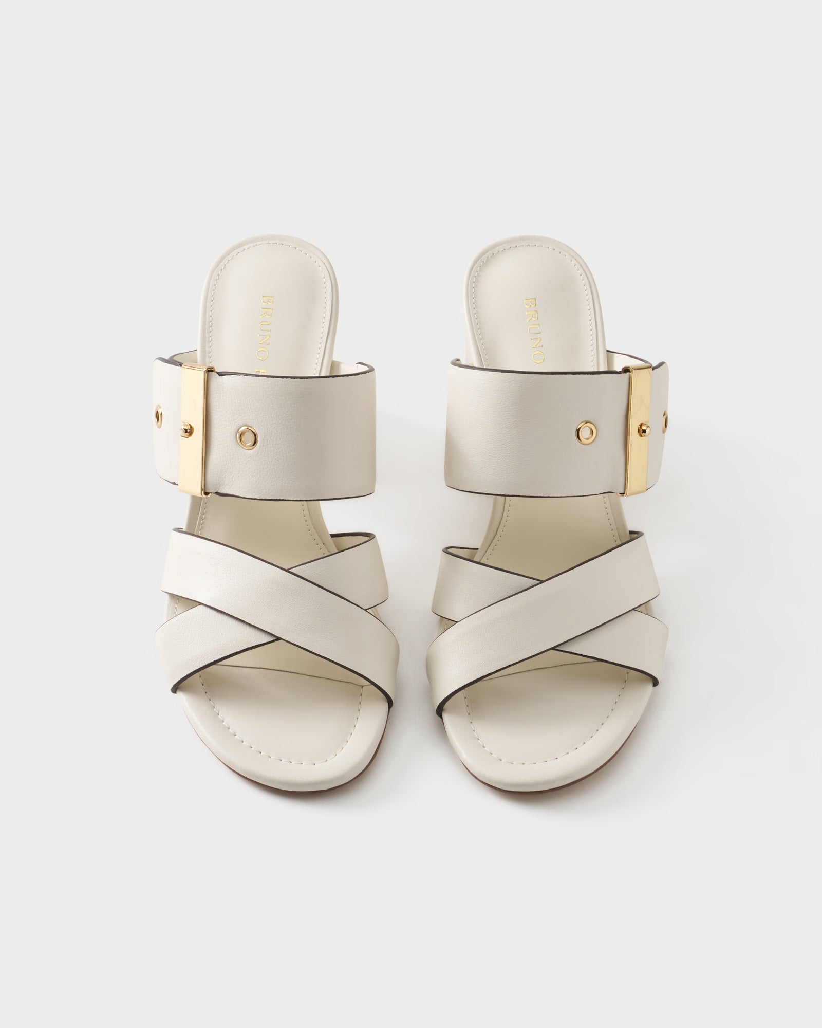 Heeled mule in leather