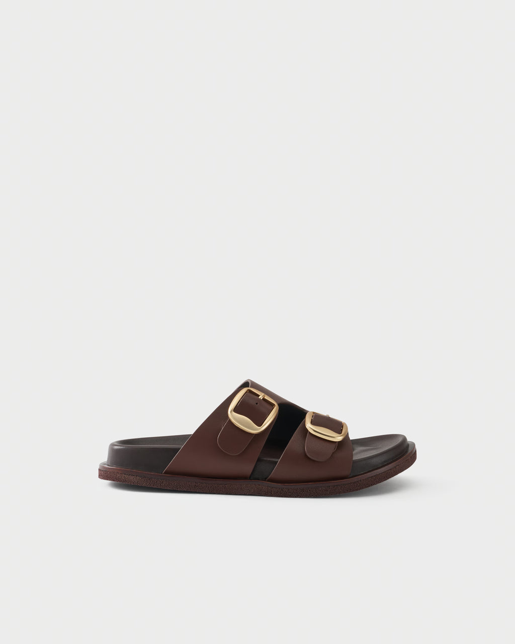 Flat slides in leather