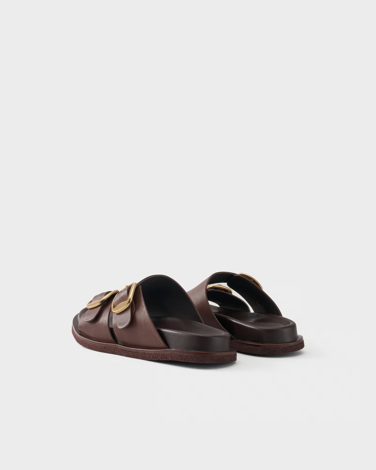 Flat slides in leather