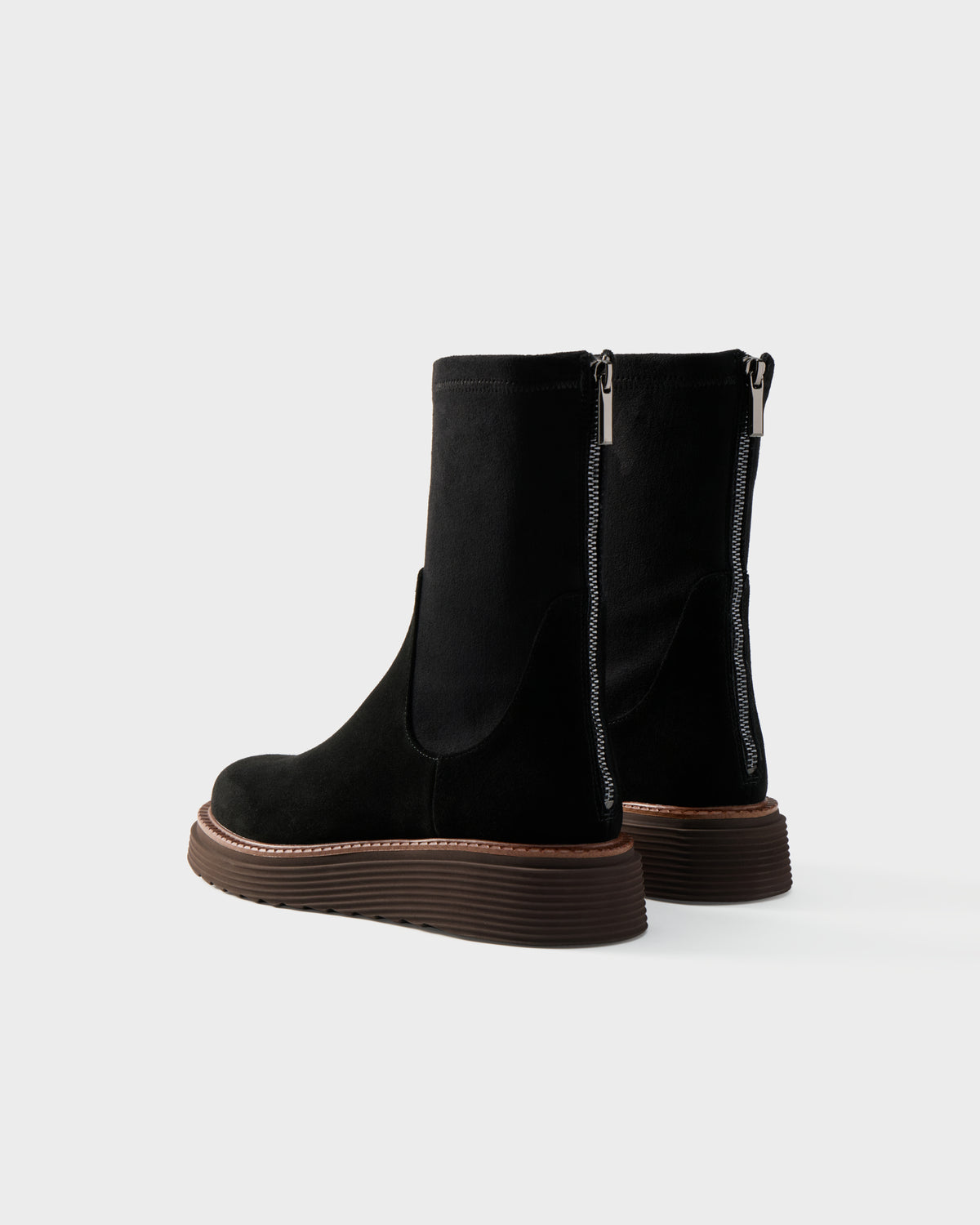 Stivaletto in camoscio con gambale stretch
