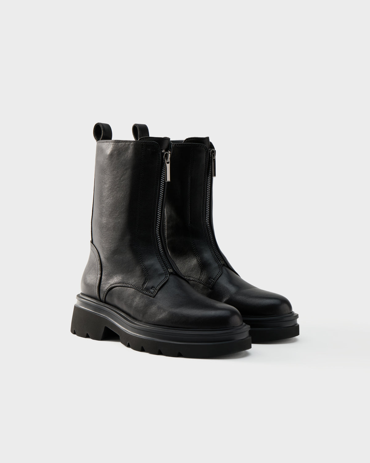 Stivaletti in pelle con zip frontale