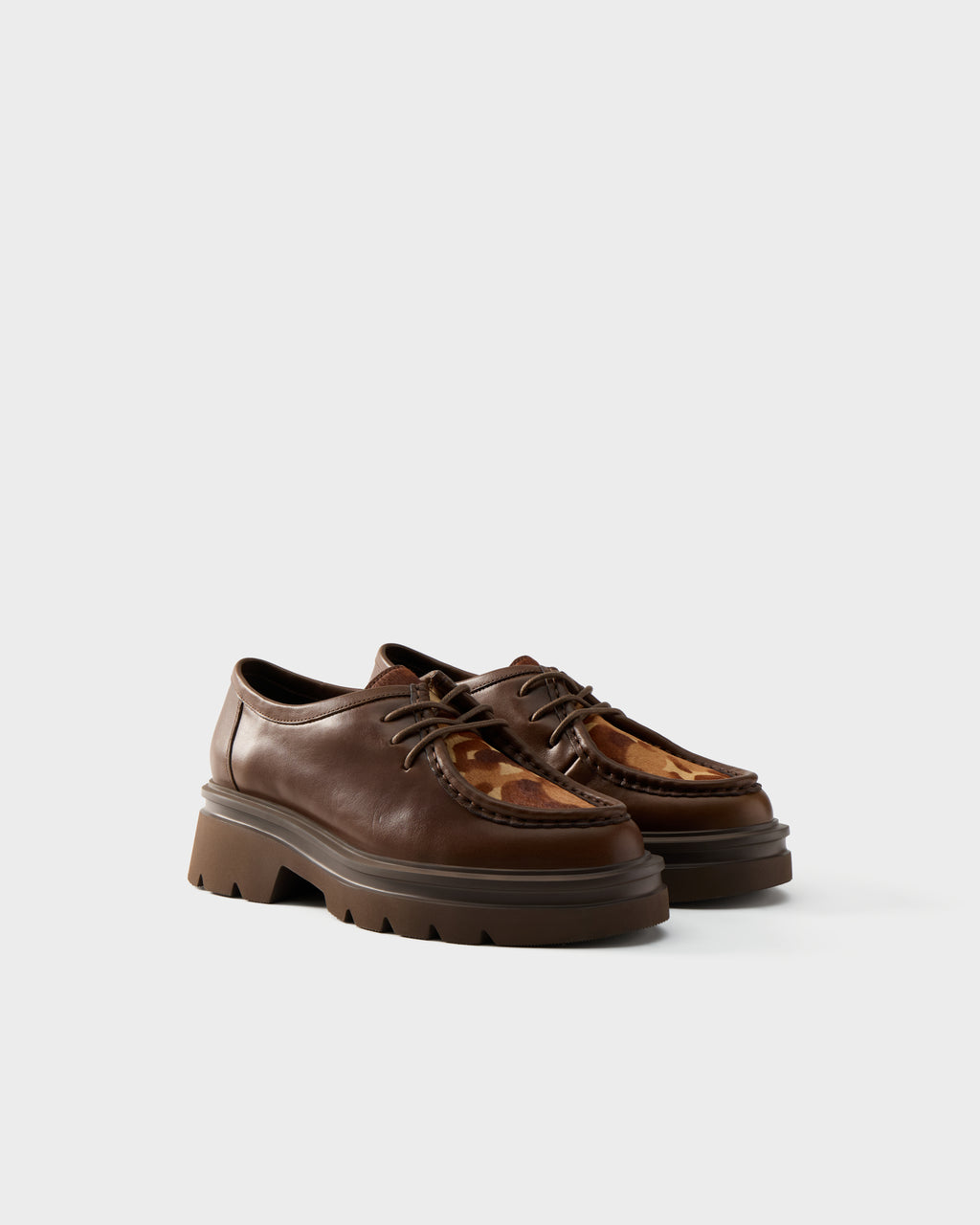 Stringate con inserto in cavallino camouflage